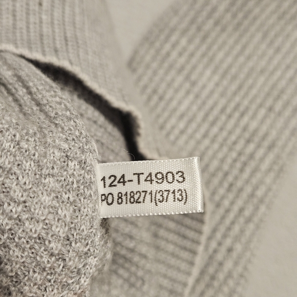 Tommy Bahama V Neck Sweater Size Large Gray/Beige‎ Cotton & Wool - Picture 8 of 8